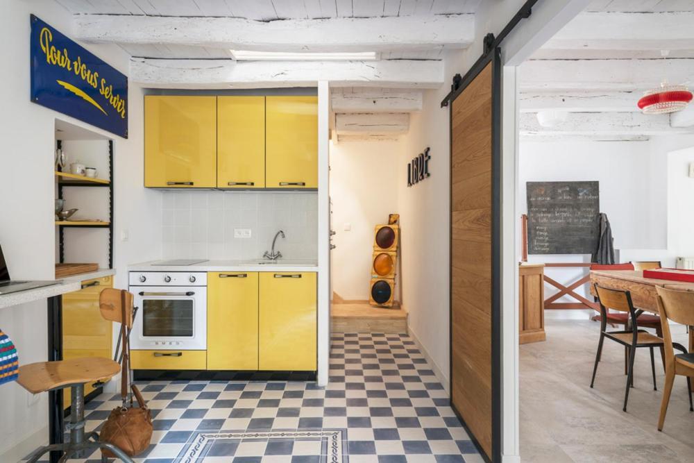 Maison Atypique Au Sein Du Joli Village De Trentemoult Сasa de vacaciones Rezé
